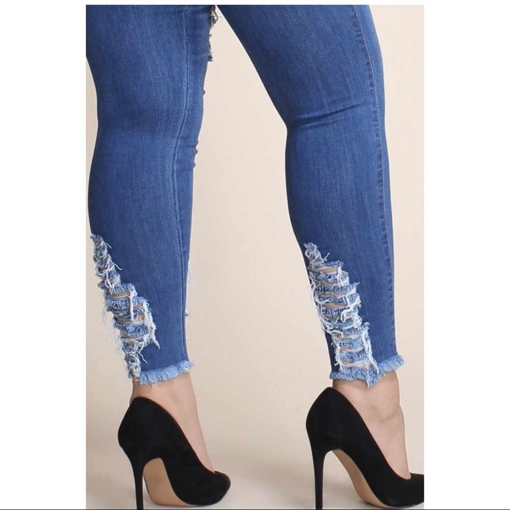 PLUS!!! Distressed Skinny - Picture 6 of 7